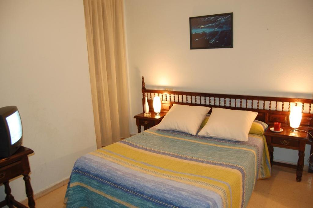 סלאמנקה Hostal Los Infantes מראה חיצוני תמונה